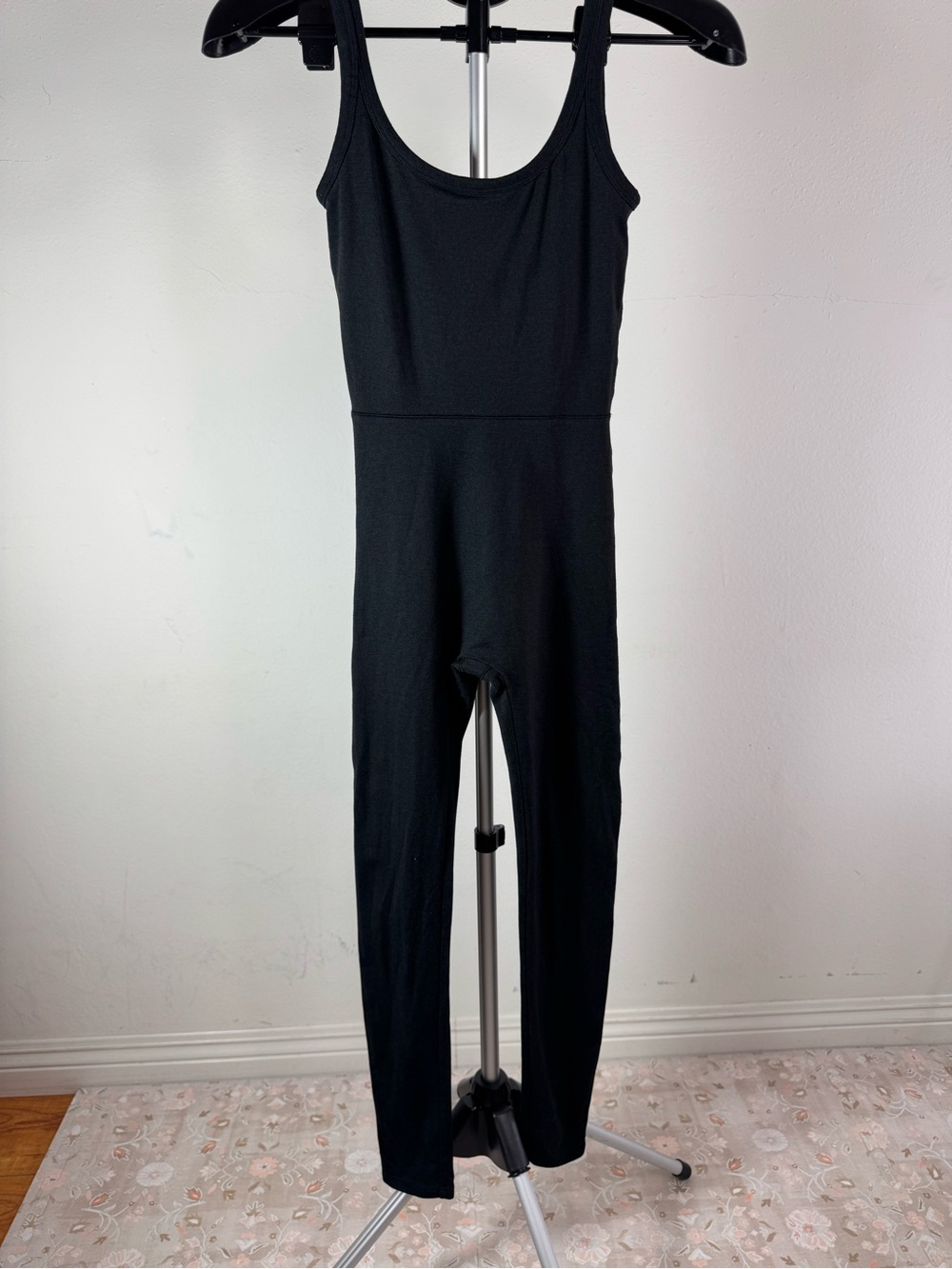 Vuori Black Sleeveless Scoop-Neck Jumpsuit